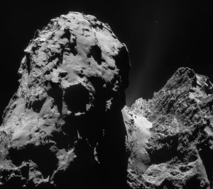 This four-image mosaic comprises images taken from a distance of 20.1 km from the centre of Comet 67P/Churyumov-Gerasimenko on 10 December. The image resolution is 1.71 m/pixel and the mosaic measures 2.9 x 2.6 km. Image credit: ESA/Rosetta/NAVCAM – CC BY-SA IGO 3.0